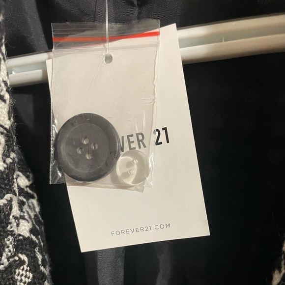 Forever 21 Premium Label Houndstooth Button-Front Coat - Picture 7 of 8